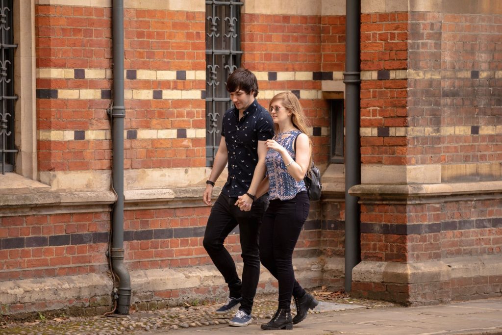 couples oxford city centre stroll engagement photo session oxfordshire wedding photographer