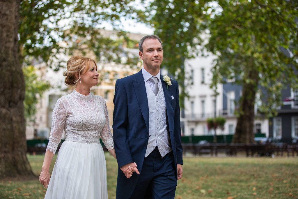 24 bride groom park stroll lansdowne club marriage ceremony mayfair oxfordshire wedding photography